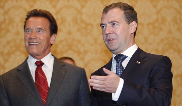 51007_0601-medvedev-svarci-foto-reuter