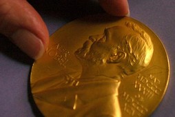 Nagroda Nobla medal Nobel.