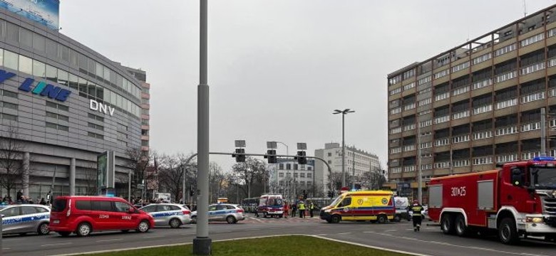 Poważny wypadek w Szczecinie, auto wjechało w tłum przechodniów. Nowe informacje o sprawcy