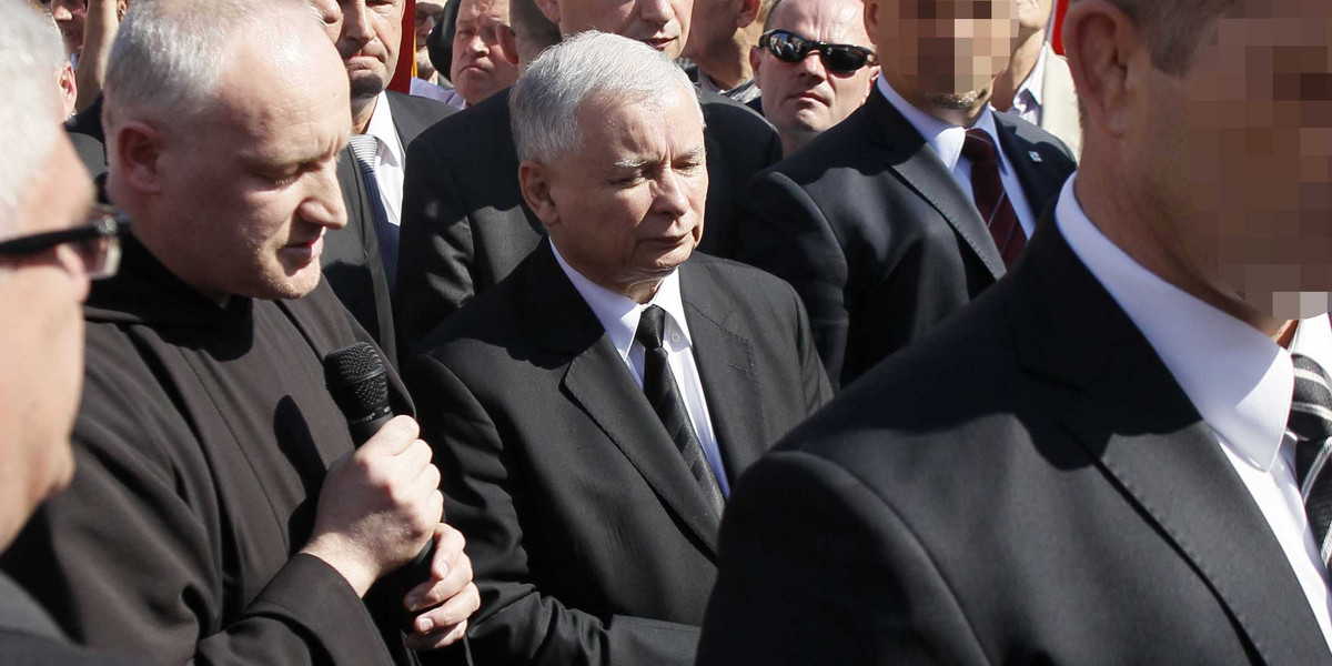 Jarosław Kaczyński miesięcznica katastrofy ochroniarze