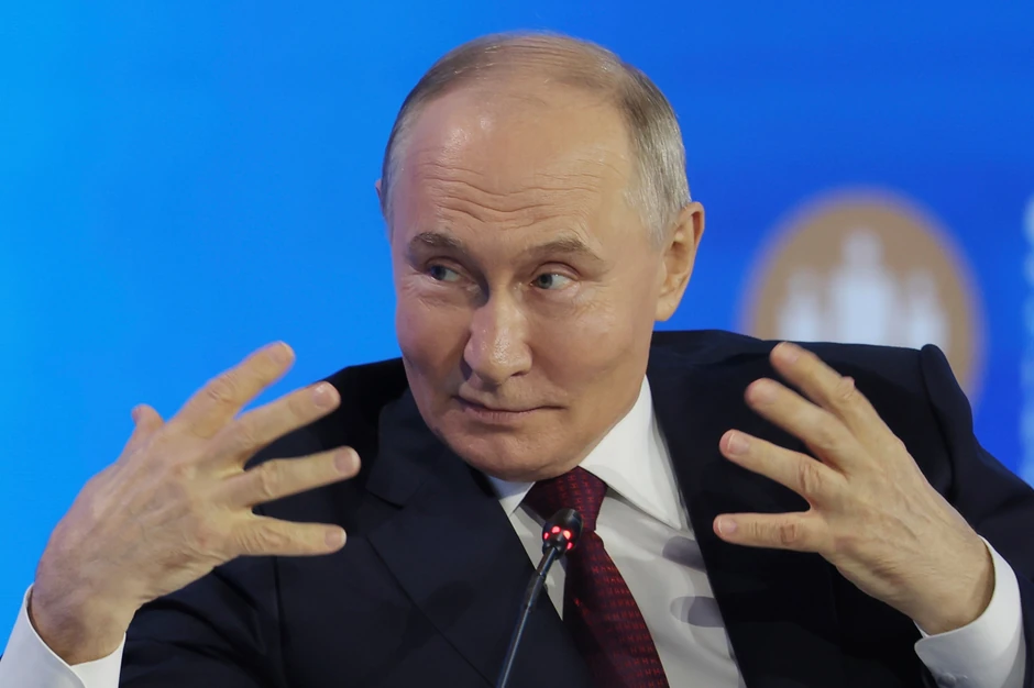 Vladimir Putin na Međunarodnom ekonomskom forumu u Sankt Peterburgu 7. juna