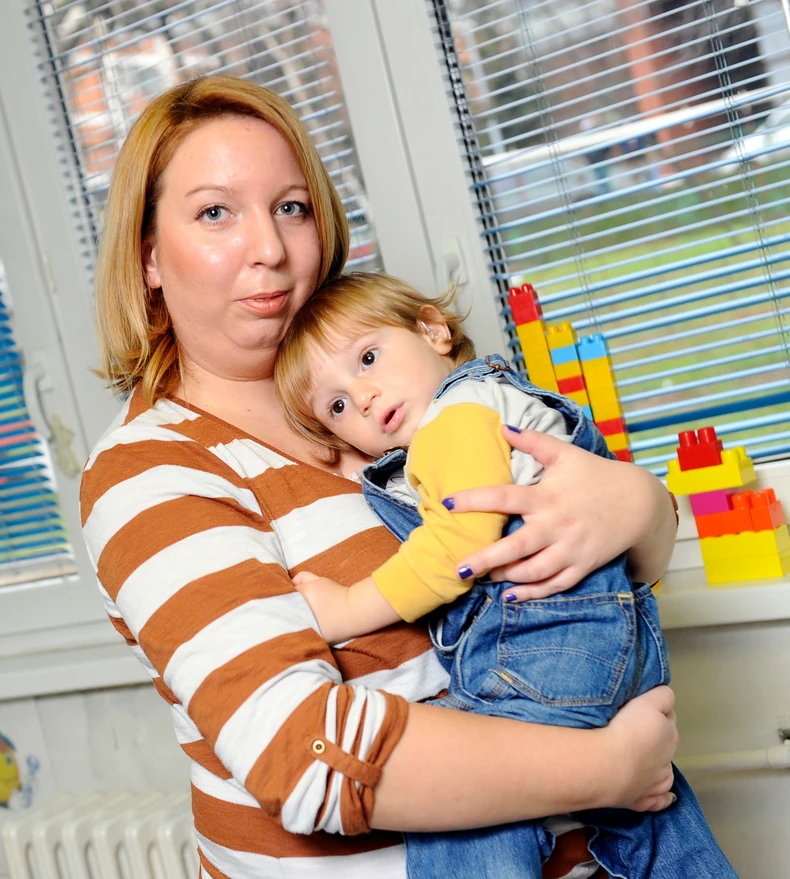 Godinu dana nisam znala da moj sin Jakša ima teško oštećenje sluha, kaže majka Gordana iz Valjeva