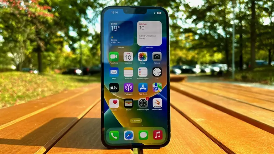 iPhone 14