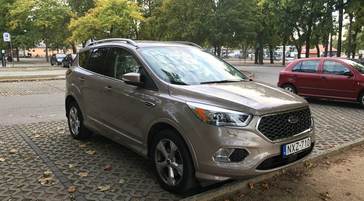 Ford Kuga Vignale 2017