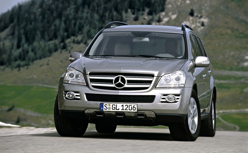 Mercedes-Benz GL produkowany od 2006 roku