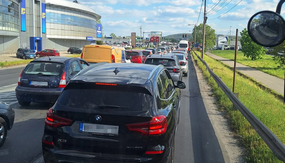 Zastoj na  Zrenjaninskom putu