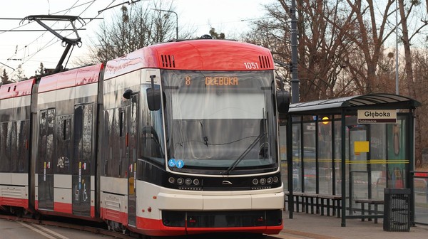 Tramwaje i autobusy wracają na Podwale Przedmiejskie. Prace przy Moście Gerbera jeszcze trwają