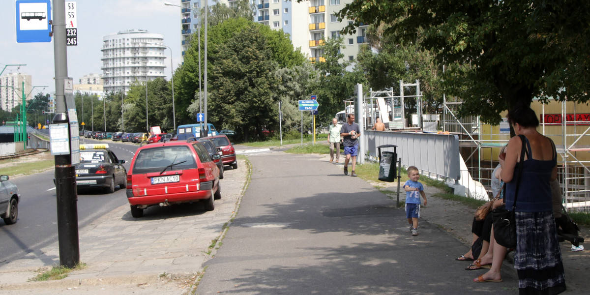 W Poznaniu ZTM postawi nowe wiaty i ławki na przystankach.