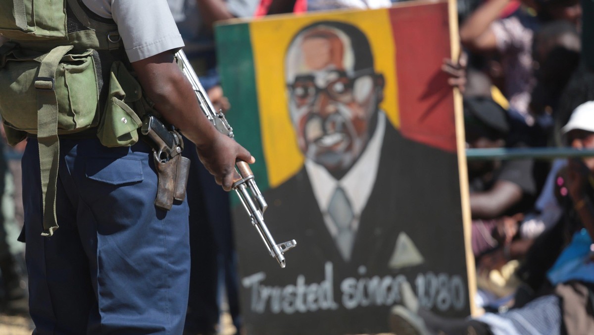 Zimbabwean President Robert Mugabe addresses youths in Marondera