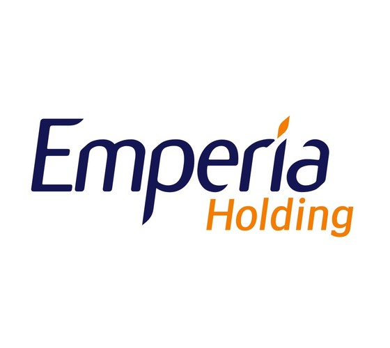 8. 2013: Emperia Holding SA – kara 0,5 mln zł. Powód: niedotrzymanie obowiązku informacji o zawarciu istotnej umowy i wprowadzenie w błąd opinii publicznej. W 2010 roku ukarana grupa kapitałowa nie przekazała w odpowiednim czasie do wiadomości publicznej (ani do KNF) informacji poufnej o umowie inwestycyjnej ze spółką Eurocash. Zatajono też informację o rozpoczęciu negocjacji i o późniejszych zmianach w umowie. Mimo, że Emperia ostatecznie poinformowała o połączeniu spółek, KNF uznała, że nie zrobiła tego w odpowiednim czasie, przez co opinia publiczna uznała, że spółki nie dążą do połączenia. Z tego samego powodu nałożono karę na Eurocash. Łącznie obie spółki zapłaciły 900 tys. zł. Emperia jest spółka handlową, działa na rynku detalicznym, handlowym i informatycznym. Skupia m.in. supermarkety Stokrotka.