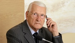 Zych zastąpi Sikorskiego? 'Przed wojną był zwyczaj, ze ludowiec był marszałkiem'