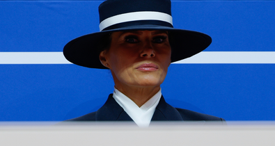 Nem Melania Trump csókálló kalapja az egyetlen ruhadarab, amire örökre emlékezni fogunk: íme a legemlékezetesebb szettek Donald Trump beiktatásáról