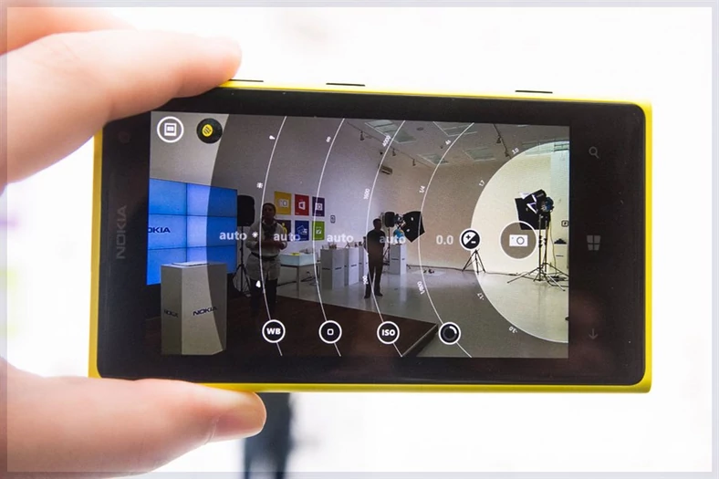 Nokia Lumia 1020 należy do topowych smartfonów fotograficznych