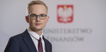 Młody wiceminister pochwalił się, ile zyskał na rządowym programie. A jakie ma oszczędności?