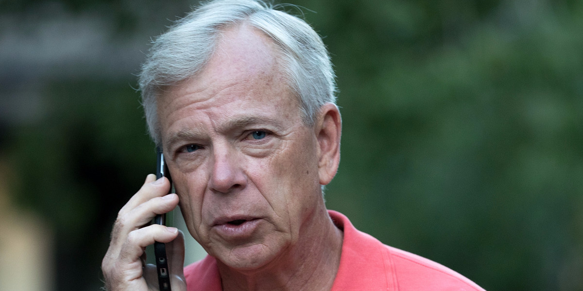 Verizon beats out AT&T in a $3.1 billion bidding war for Straight Path Communications