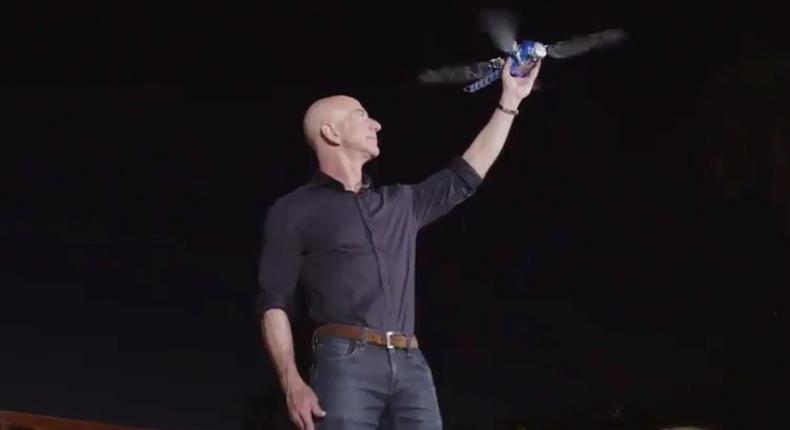 CEO of Amazon, Jeff Bezos's dragonfly drone (Wired)