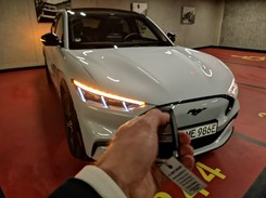 Ford Mustang Mach-E już w Polsce. Nie tylko cena zaskakuje