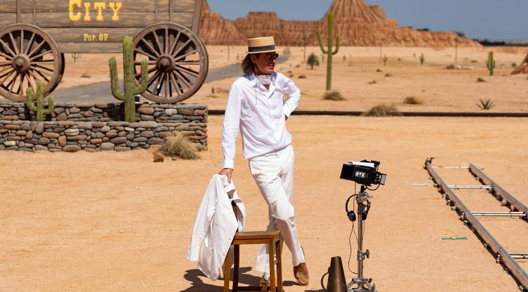 Wes Anderson az Asteroid City c. film forgatásán