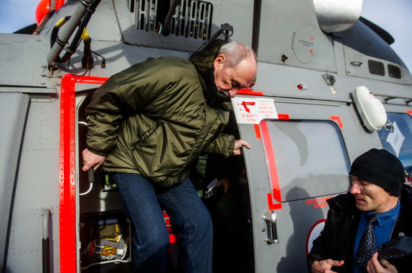 Macierewicz ma tupet! Zobacz, dokąd pojechał