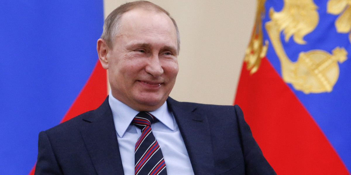 Władimir Putin miesza się w wybory w FIFA? Oskarża go Lennart Johansson