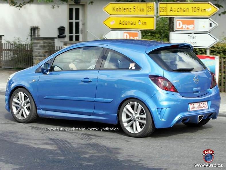 Zdjęcia szpiegowskie: Opel Corsa OPC