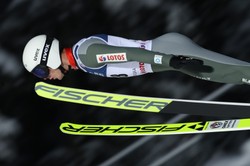 Stękała oddał dwa dobre skoki, ale to było za mało. Podium w Zakopanem bez Polaków