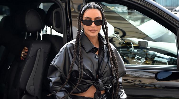 Kim Kardashian megmutatta hatalmas gardróbját