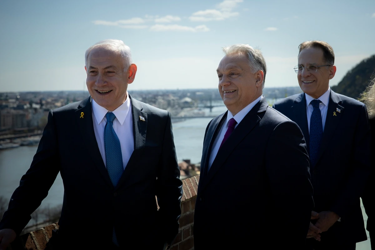 Netanyahu at Orban&#39;s. There was no shortage of common  flattery