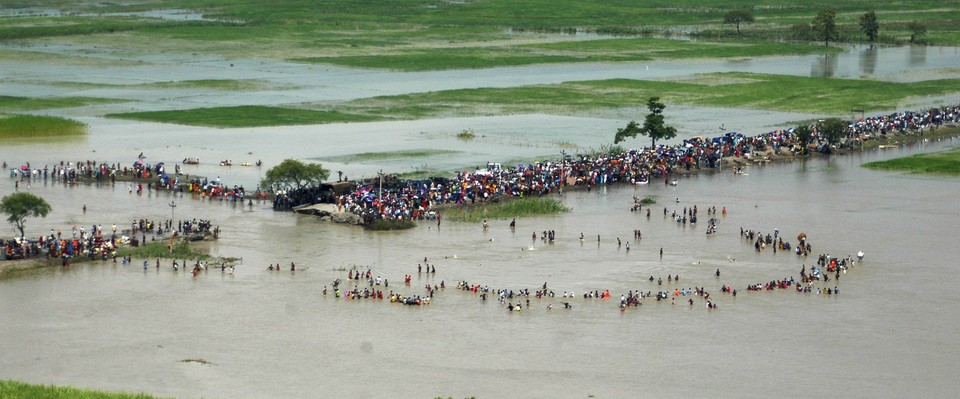 NEPAL POWÓDŹ