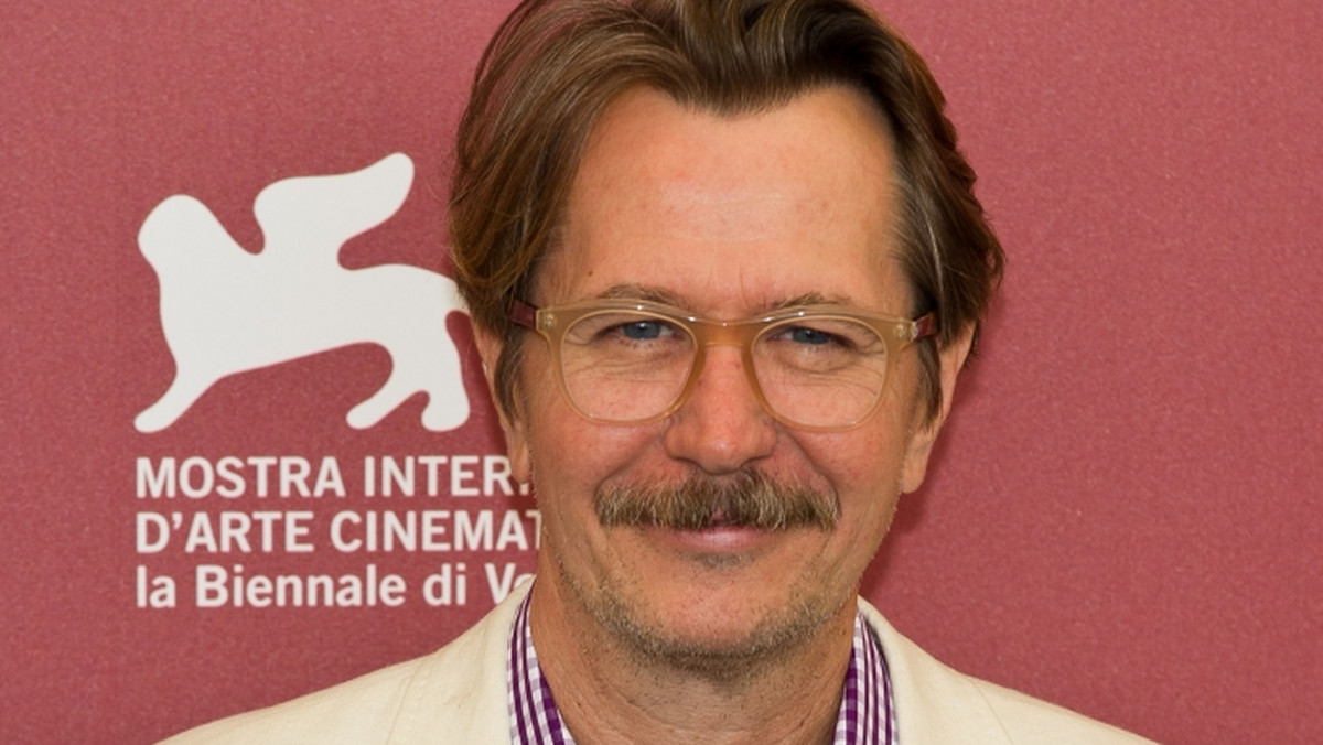 Gary Oldman był tak zaskoczony wiadomością o śmierci Heatha Ledgera, że czuł się, jakby został postrzelony.