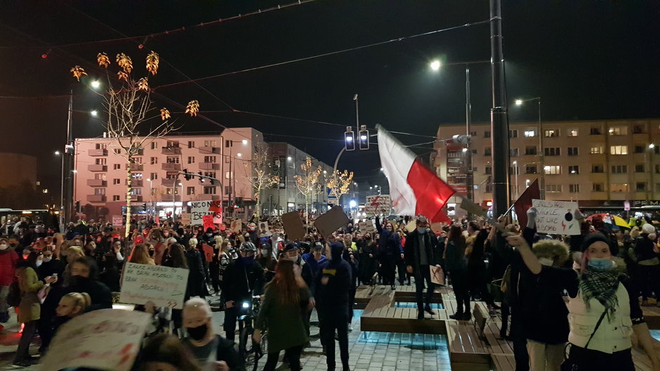 Protestujący opanowali deptak w centrum Gorzowa