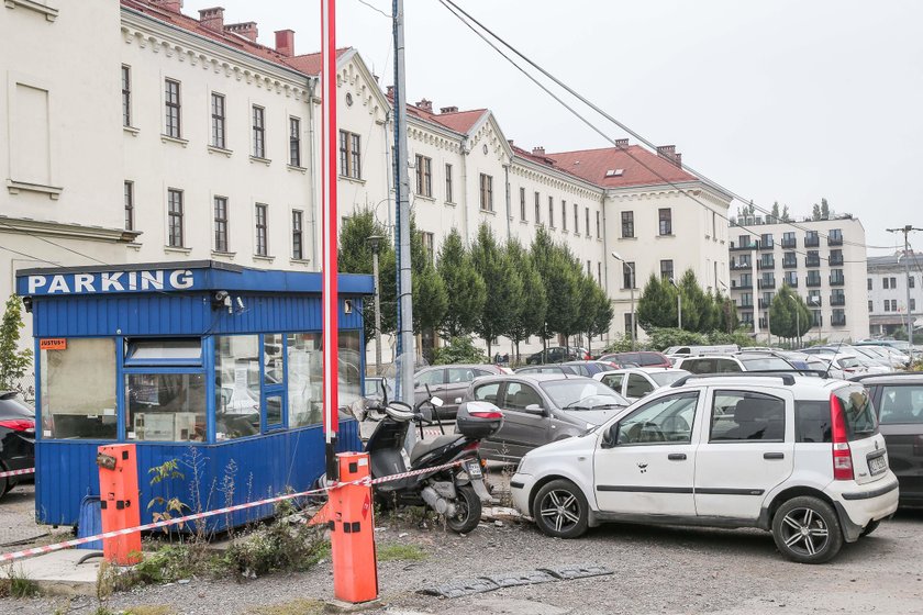 Wciąż ważą się losy terenu przy ul. Karmelickiej