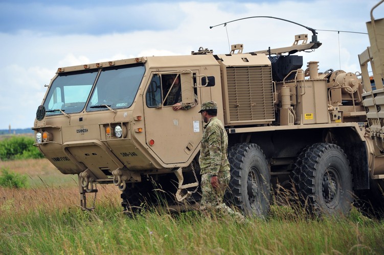 Żołnierze amerykańscy, podczas ćwiczeń SABER STRIKE-15 na Poligonie Drawskim <br><br>fot. (mb/mr) PAP/Marcin Bielecki