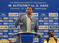 Kliczko na stadionie uderzył w twarz szefa klubu. Zobacz wideo