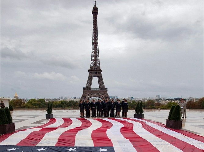Fracuzi oddali hołd ofiarom