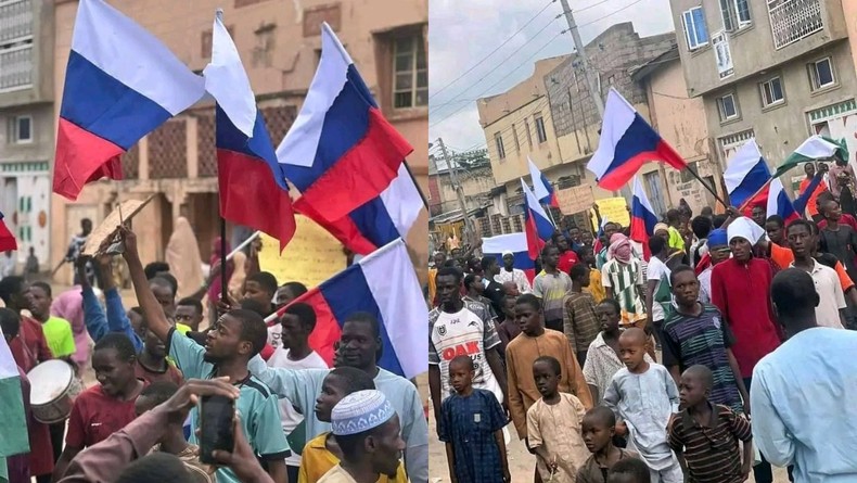 Protesters flying Russian flags on the streets of Kano. [X, formerly Twitter]