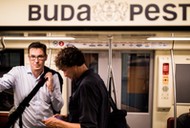 Gergely Karácsony, wówczas kandydat opozycji na burmistrza Budapesztu, w metrze, 29 sierpnia 2019 r