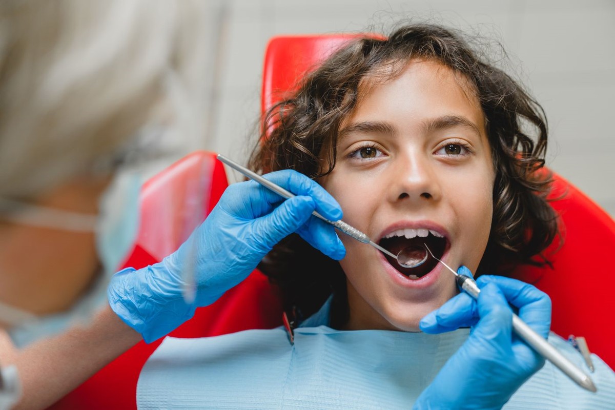 Będzie więcej niż 500 plus na dentystę. Nowe, gwarantowane świadczenia. Skorzystają nie tylko rodzice najmłodszych dzieci.