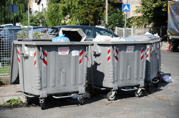 Beba ostavljena u kontejneru u Žarkovu