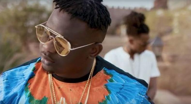 Wande Coal debuts new haircut