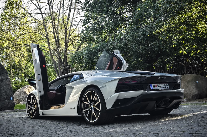 Lamborghini Aventador S Coupé