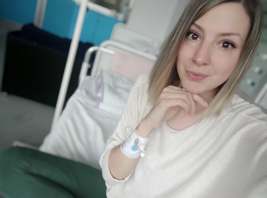 Ana godišnje u bolnici zbog cistične fibroze provede oko dva puta po nekoliko nedelja.