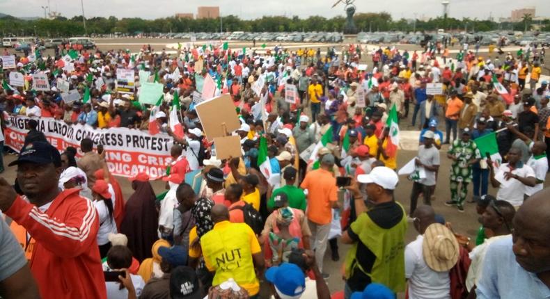Nigerian workers urged to consider nationwide strike over minimum wage