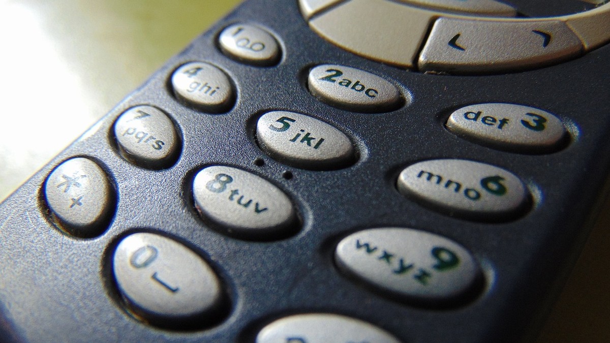 25 év után visszatér a Nokia ikonikus telefonja: itt vannak az első képek