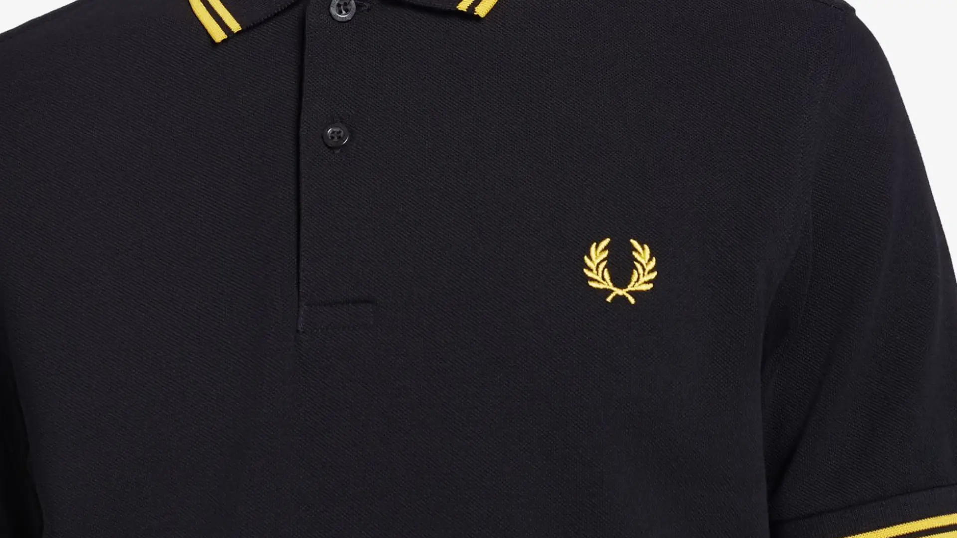 Fred Perry nie będzie sprzedawać w USA swoich kultowych polo, bo noszą je prawicowi bojówkarze