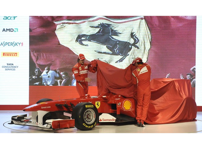 Ferrari jako pierwsze wśród teamów F1 oficjalnie przedstawiło nowy bolid na sezon 2011. Samochód otrzymał oznaczenie F150
