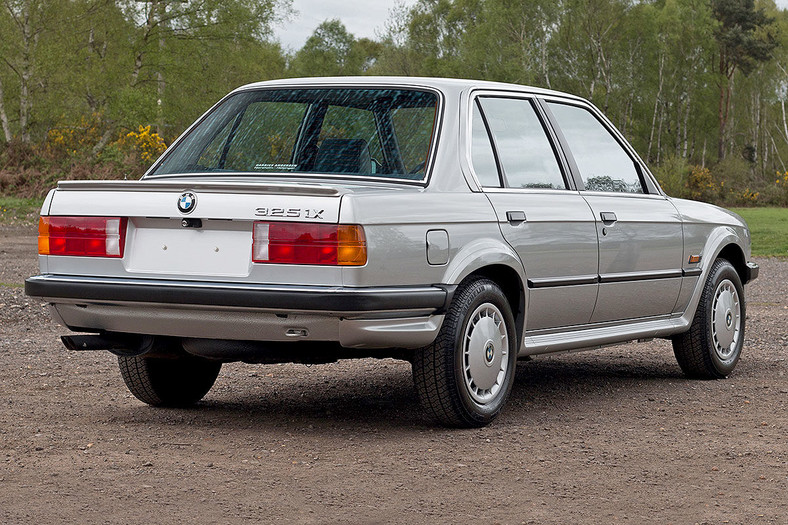 BMW 325iX (E30)