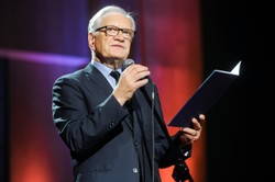 Andrzej Seweryn pożegnał mamę. Ona także była związana z teatrem