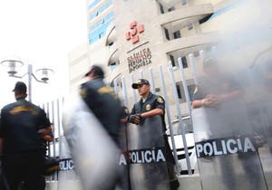 Peru policija EPA Ernesto Arias