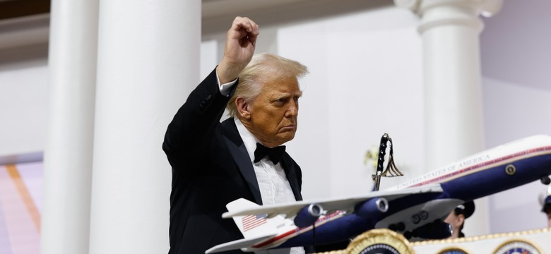 Stan wyjątkowy na granicy i ułaskawienie 1,5 tysiąca skazańców. Trump zaczął z grubej rury